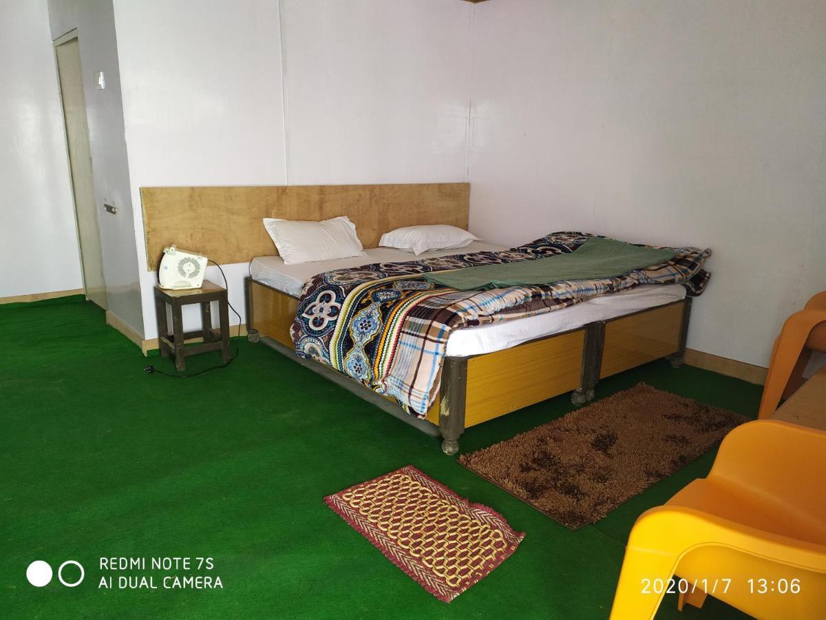 The Snow City Hotel Joshimath Phòng bức ảnh
